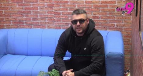 Asmin nasrnuo na Uroša Stanića