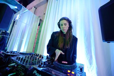 BYD DOLPHIN Surf (2).jpg