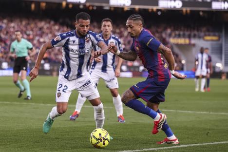 Barselona, Levante, Primera