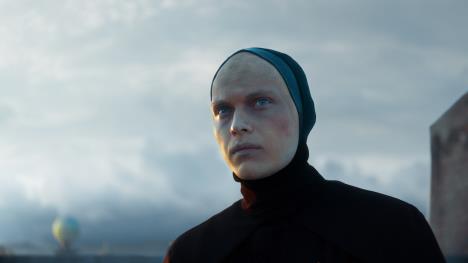 Gospodar oluje, Kadar iz filma 2.jpg