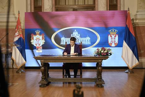 105 Beta Pedja Vuckovic.jpg