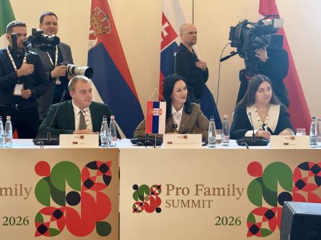Jelena Žarić Kovačević na pro-porodičnom samitu u Budimpešti