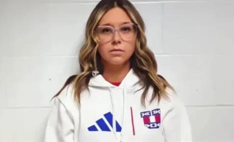 Ališa Hjuz u policijskoj stanici priča o obljubi maloletnika (3).jpg