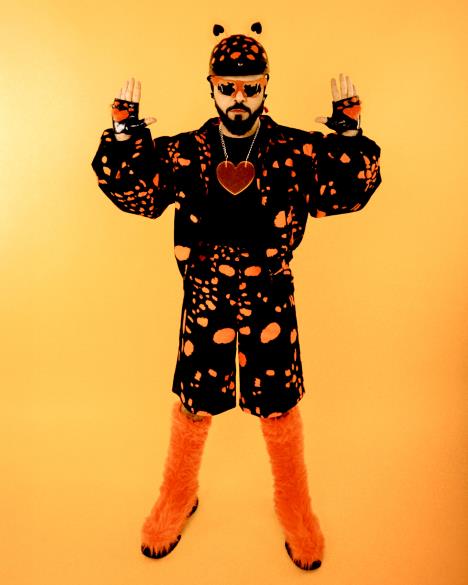 Akylas_press photo_Universal Music_4.jpeg