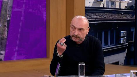 Sequence 02.01_40_56_06.Still003.jpg