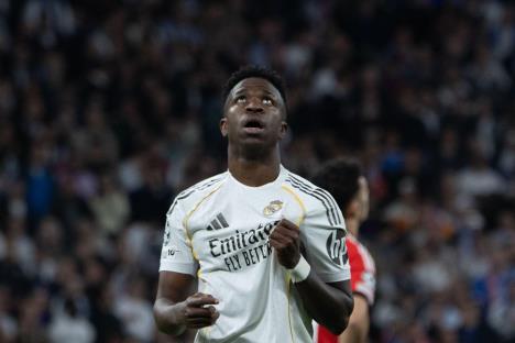 Vinisijus Žunior na meču Real - Benfika