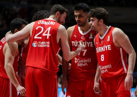 Omer Jurtseven na meču Srbija - Turska