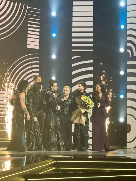 Emotivna reakcija na pobedu na PZE benda Lavina