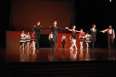 Karmen Svita Oleg Krivenchuk 2.JPG