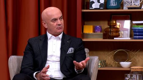 Sequence 01.00_06_23_06.Still001.jpg