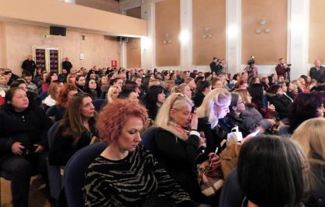 LOZNICA - Počeo Svet žena.JPG