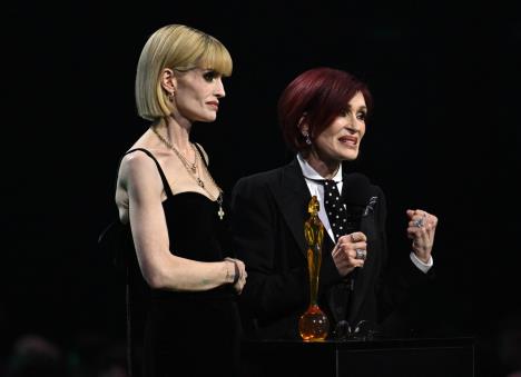 Keli i Šeron Ozborn na dodeli Brit nagrada