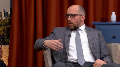 Sequence 02.00_13_49_13.Still003.jpg