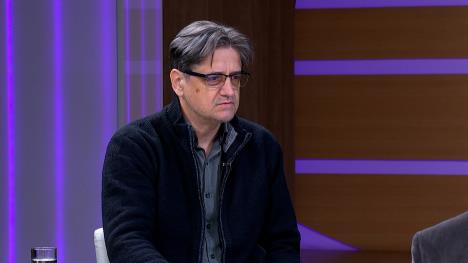 Sequence 01.00_18_46_05.Still004.jpg