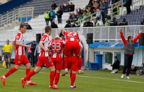 Nenad Lalatović na utakmici između Novog Pazara i Crvene zvezde (2:1) odigranoj 2015.