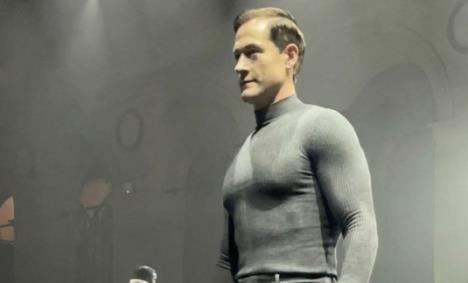 Brajan Džonson na Nedelji mode u Parizu.jpg