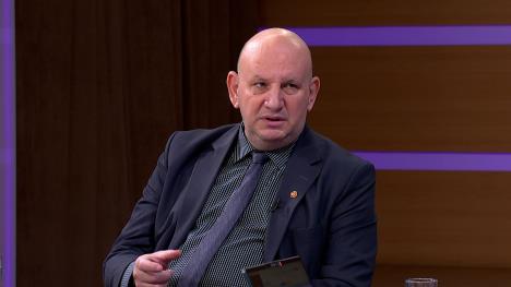 Sequence 01.00_04_19_02.Still001.jpg