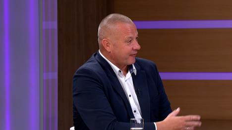 Sequence 01.00_09_34_06.Still002.jpg