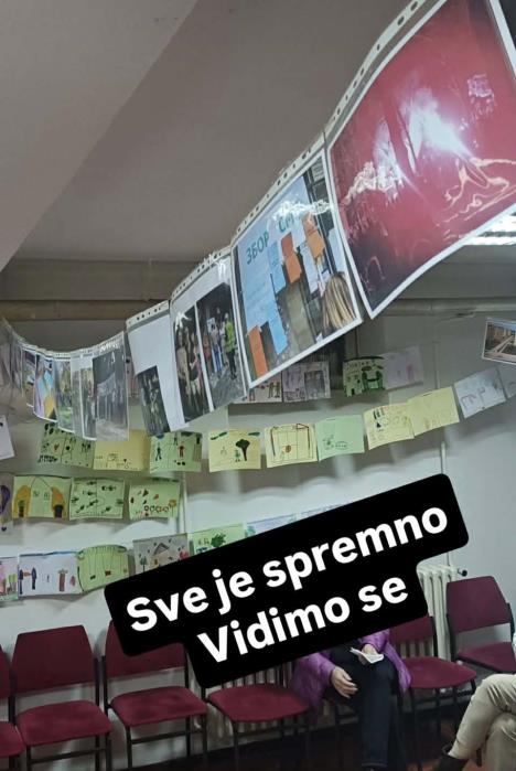 Sremska Mitrovica Osnovna škola blokaderi 1.jpg