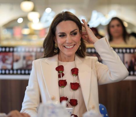 Kejt Midlton na proslavi hinduističkog festivala Holi