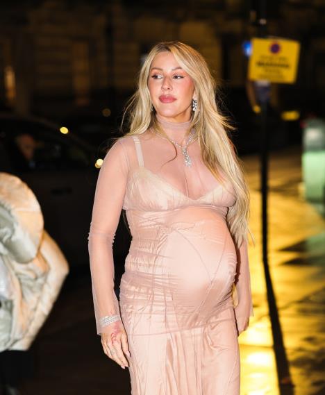 Eli Gulding sa trudničkim stomakom u javnosti