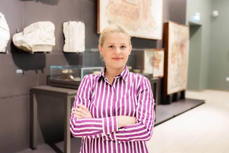 Dena Babajic kustos Narodnog muzeja Srbije.jpg