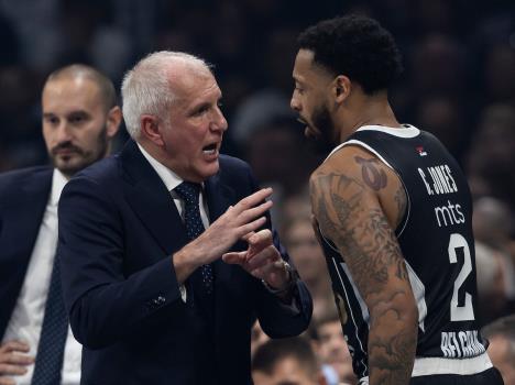 Karlik Džons o Željku Obradoviću