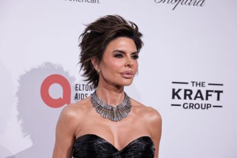 Lisa Rina u haljini od 5 kg ljudske kose na dodeli Oskara 2026