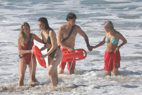 Nova glumačka ekipa serije Čuvari plaže