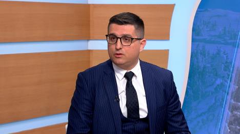 Sequence 01.00_53_19_06.Still013.jpg