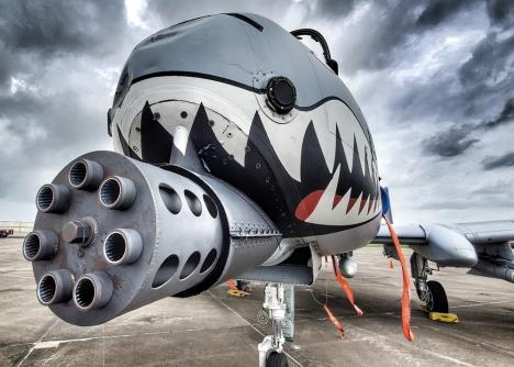 Avion A-10 tanderbolt