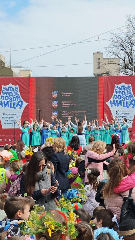 Foto Ceo grad je pozornica 1.jpg