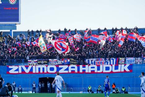 Navijači Hajduka iz Splita u Maksimiru