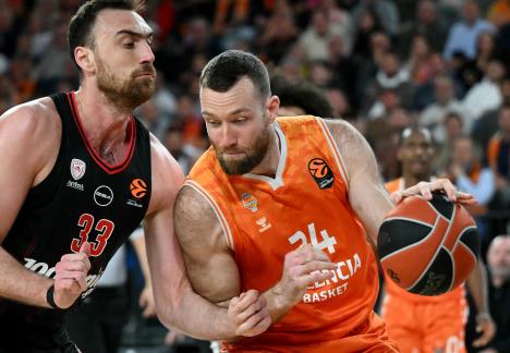 Nikola Milutinov, KK Olimpijakos, KK Valensija, Evroliga