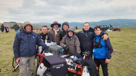 Radan Popović sa filmskom ekipom