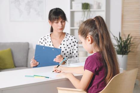 djaci prvaci polazak u skolu shutterstock.jpg