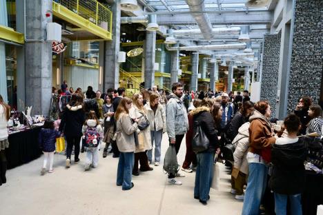 Afterlight market_Ložionica_posetioci.jpg