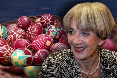 Lokica Stefanović i uskršnja jaja, kolaž fotografija