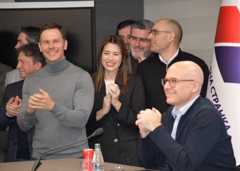 2026-03-30 10_02_14-Instagram.jpg