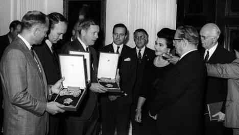 Posada Apolo 11 i Josip Broz Tito