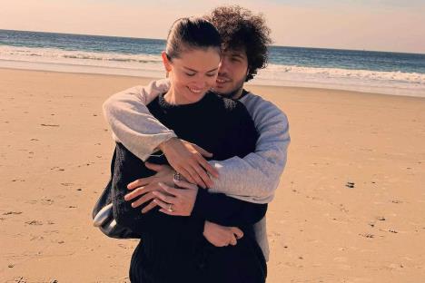 Selena Gomez, Beni Blanko