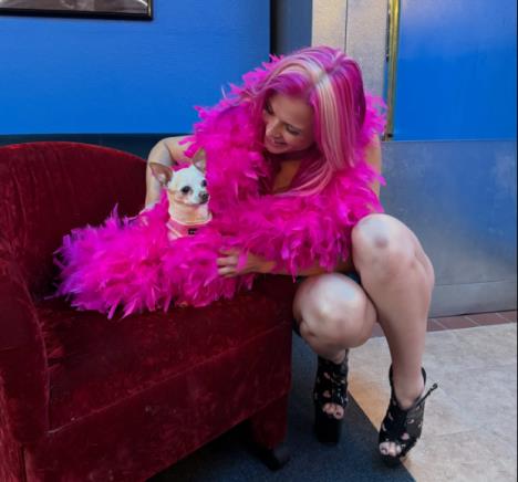 Striptizeta govori o vojnicima (3).PNG