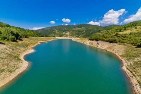 Zavojsko jezero