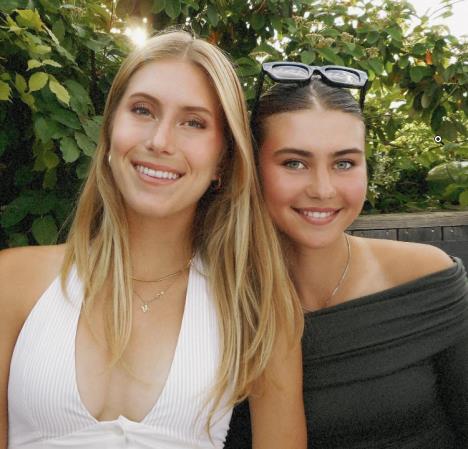 Iva Jović i Mia Jović