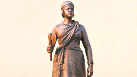 Queen-Nzingha-statue copy.jpg