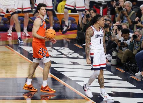 Andrej Stojaković u dresu Ilinoisa