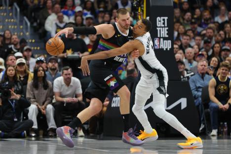 Nikola Jokić protiv San Antonio Sparsa
