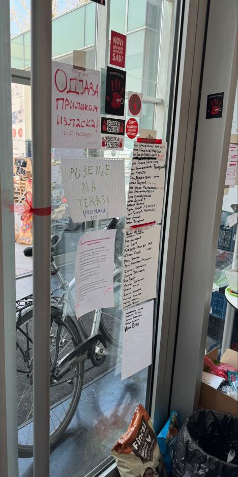 Rektorat Novi Sad blokaderi (1).jpeg