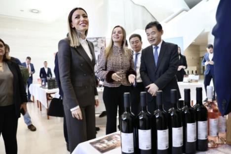 2026-04-07 17_36_28-WhatsApp.png