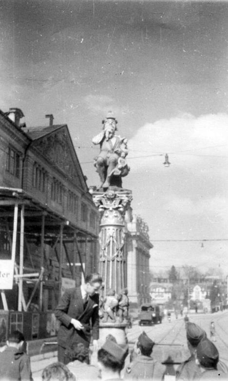 Fontana koja jede decu